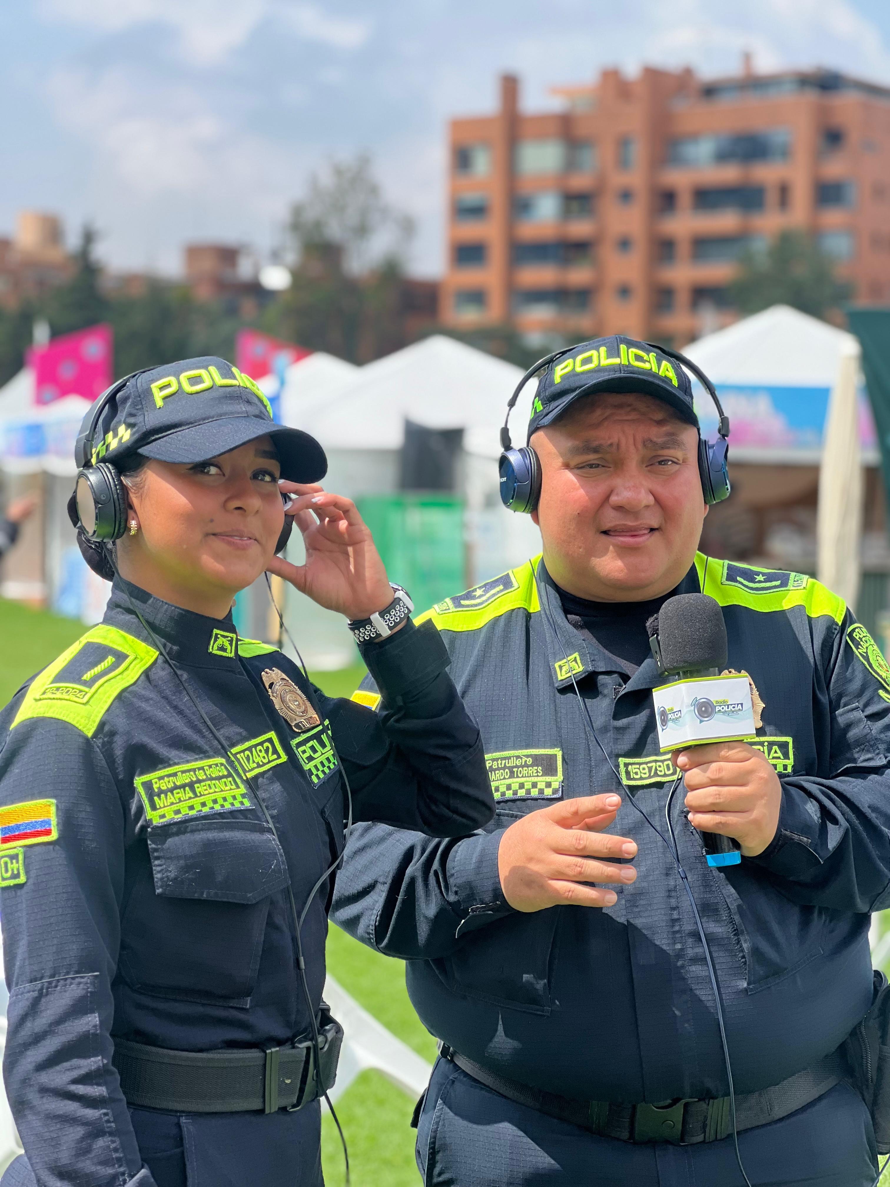 Funcionarios de radio policía
