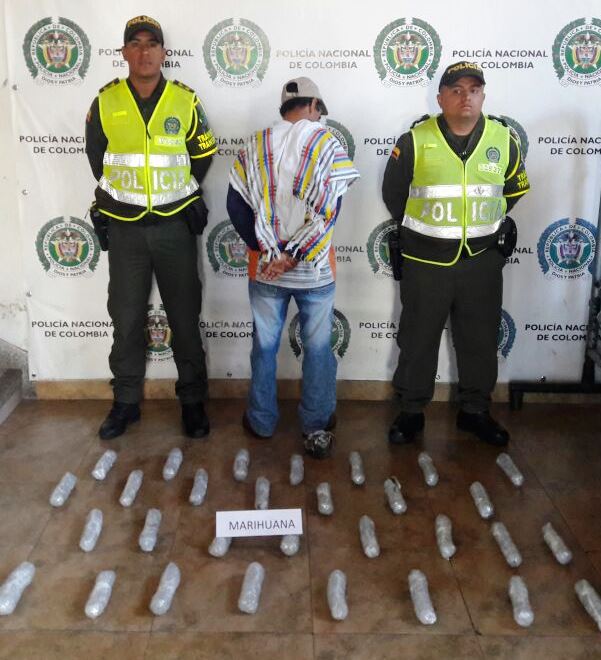 iba como pasajero y la droga estaba encaletada en una maleta  capturado con droga en un bus