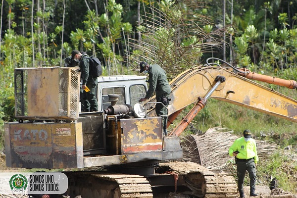 02 entables mineros fueron intervenidos en Río Quito Chocó   02-entables-mineros-fueron-intervenidos-en-Río-Quito-Chocó