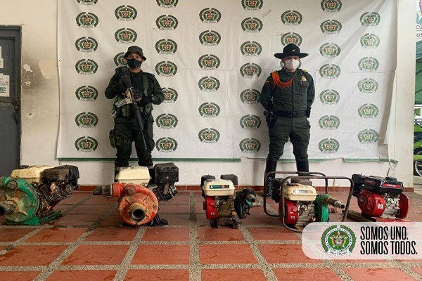 cinco motores fueron incautados en el río Tutunendo. cinco motores fueron incautados en el río Tutunendo.