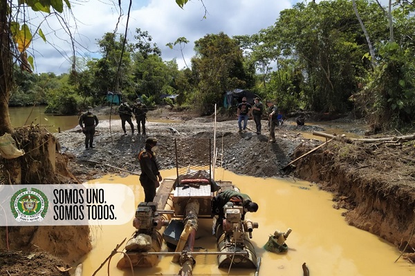 05 motores incautados y un hombre capturado son los resultados en contra de la minería ilegal 05-motores-incautados-y-un-hombre-capturado-son-los-resultados-en-contra-de-la-minería-ilegal