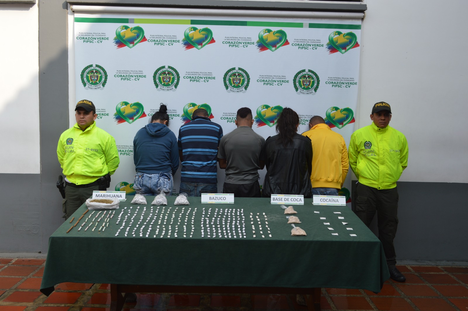 Se acabó el vuelo de "los palomos" la Policía los capturó Línea de expendio desarticulada