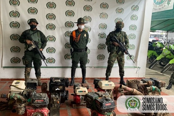 10 motores y 01 retroexcavadoras incautados en el corregimiento Guayabal  Incautamos motores y retroexcavadora en el corregimiento Guayabal