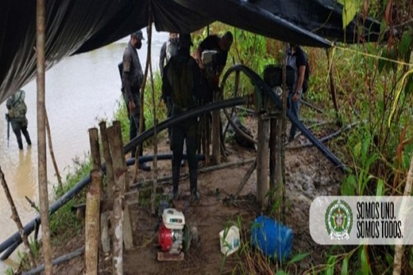 10 motores y 01 retroexcavadoras incautados en el corregimiento Guayabal  Incautamos motores y retroexcavadora en el corregimiento Guayabal