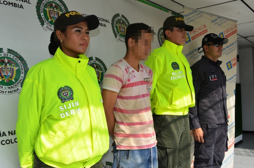 Alias wipa 2 perteneció al grupo subversivo de las FARC por más de 9 años Capturado ex-guerrillero buscado por los delitos de desaparición forzada y homicidio en persona protegida