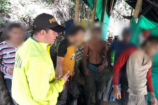 Más capturas por minería ilegal ejecuta la Policía en Caldas.
