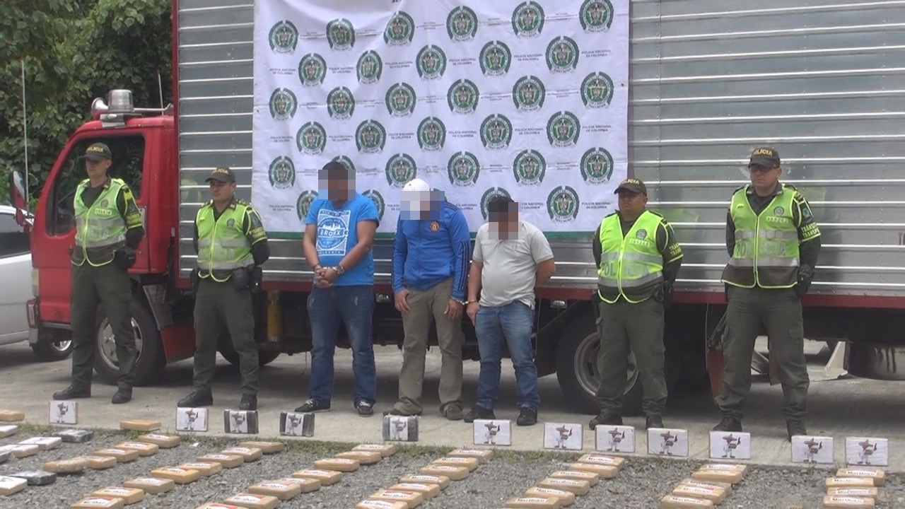 Policía se incauta de más de 270 kilos de cocaína Incautados 270 kilos de cocaina en vías de Risaralda