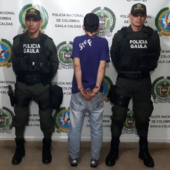 gaula_captura_en_el_centro_de_manizales_a_un_hombre_por_extorsion capturado_por_extorsion