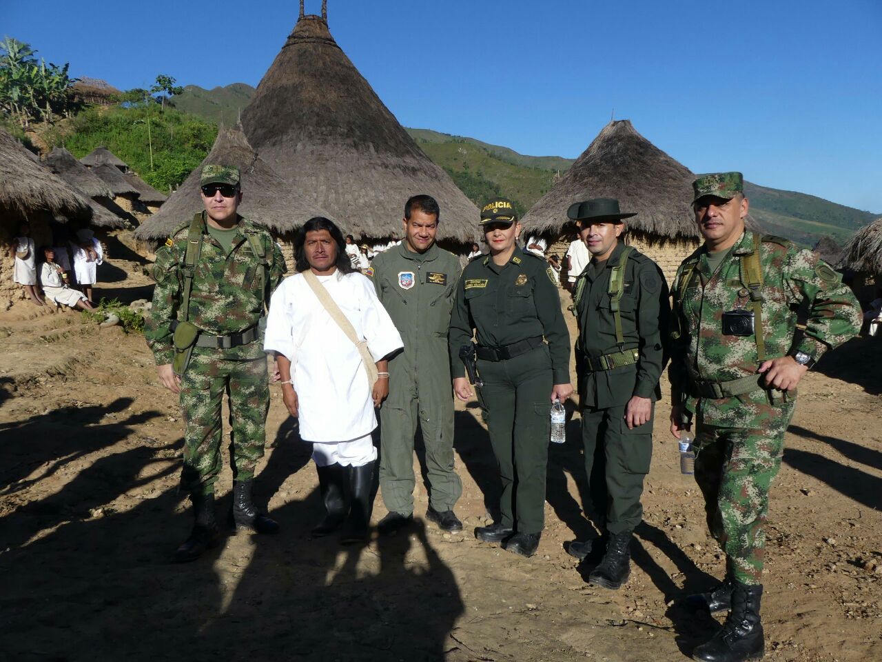 ampaña de salud y entrega de regalos para la comunidad indígena ampaña de salud y entrega de regalos para la comunidad indígena