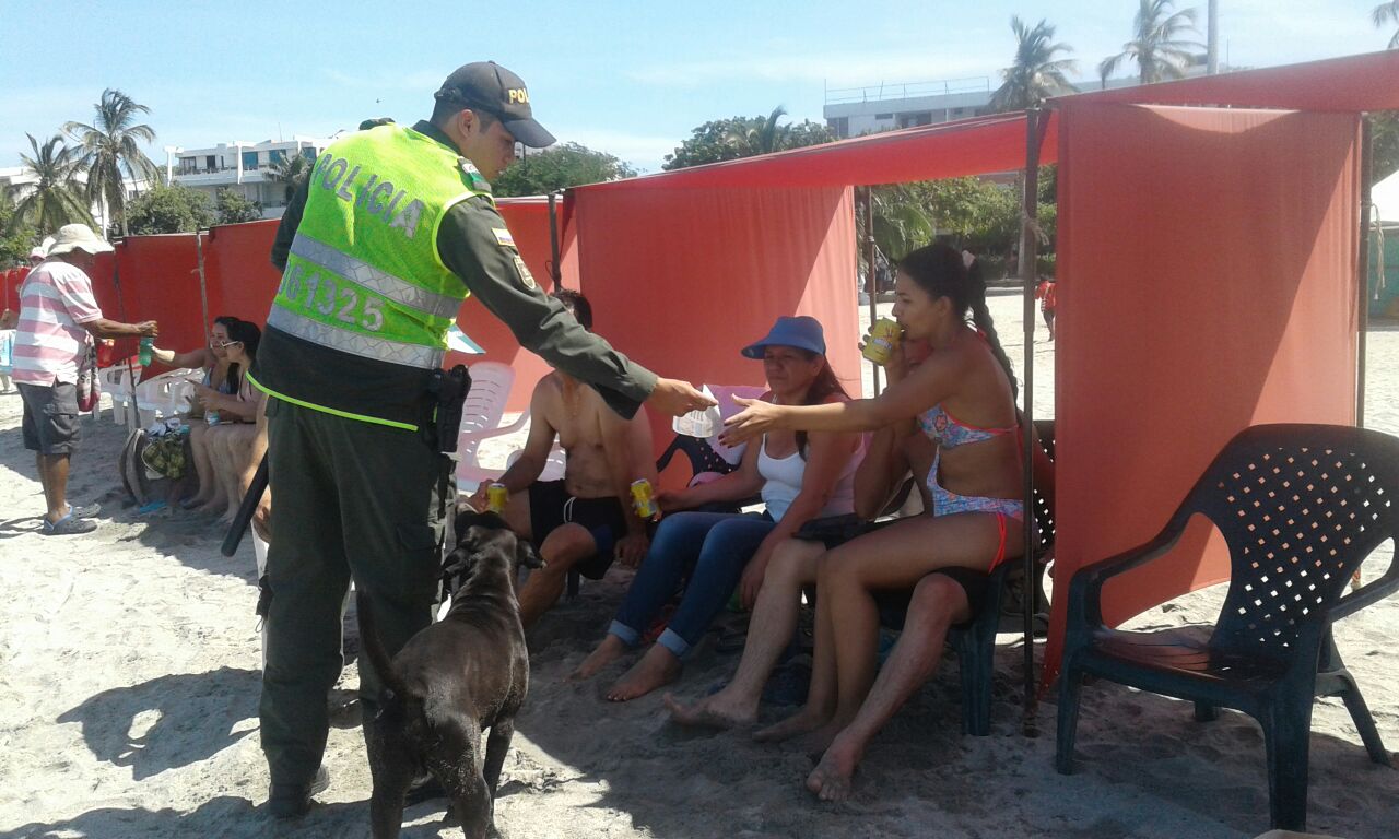 En diferentes playas estamos garantizando la vida y seguridad de propios y turistas En diferentes playas estamos garantizando la vida y seguridad de propios y turistas