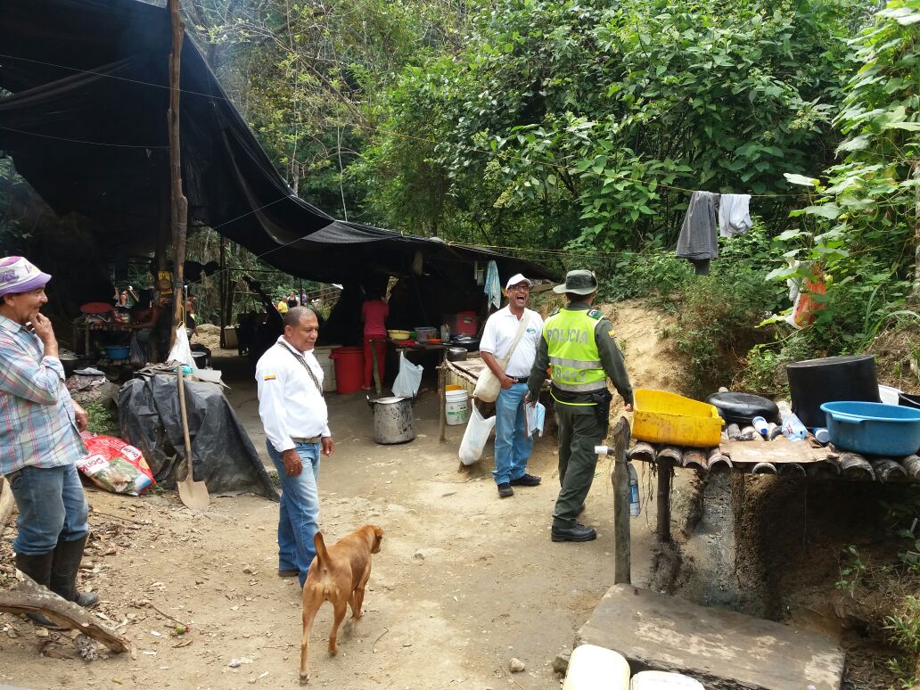 Mediante planes preventivos acompañamos a la comunidad para mejorar el cuidado del medio ambiente Mediante planes preventivos acompañamos a la comunidad para mejorar el cuidado del medio ambiente