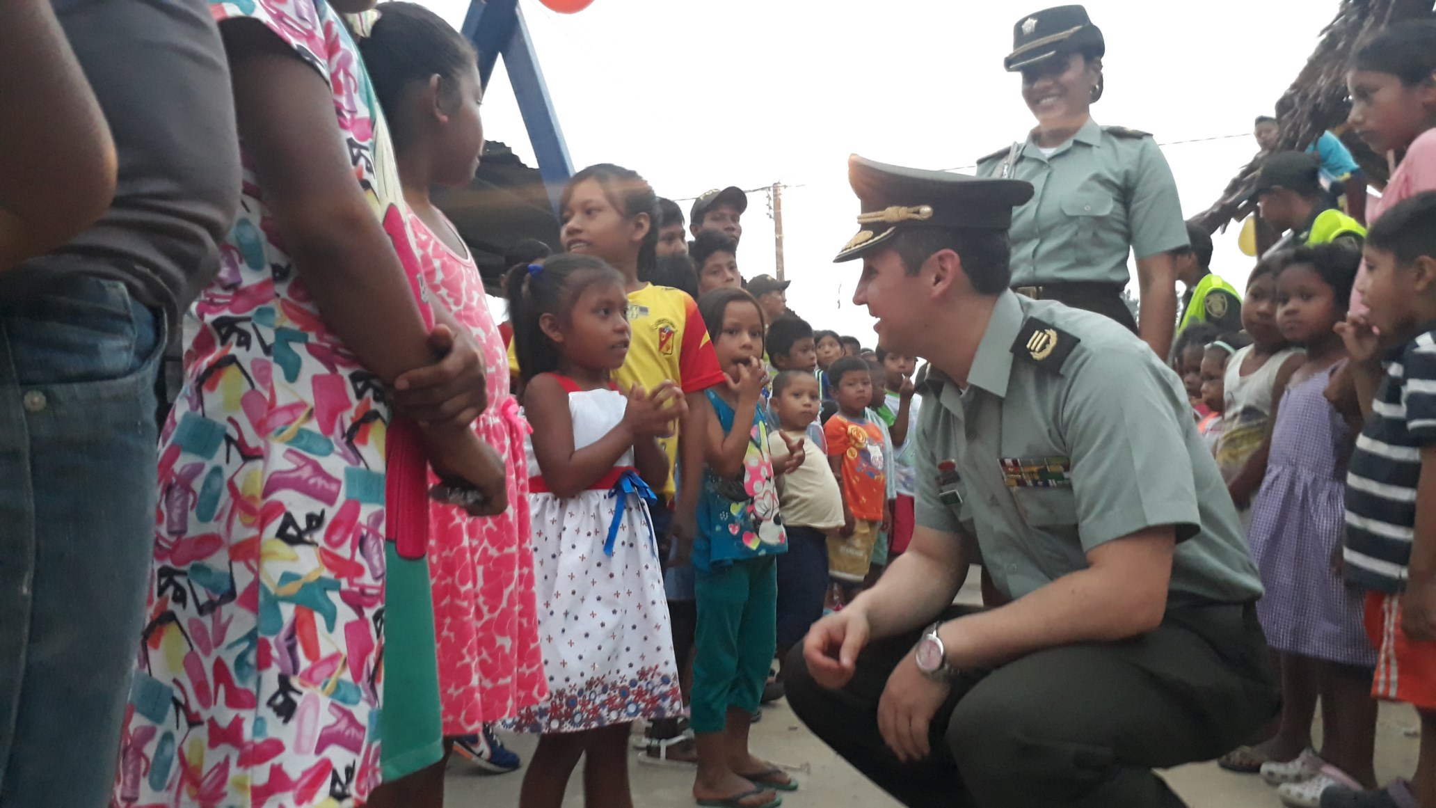 Comunidad indígena San José km 6 recibió nuevo para parque infantil para los niños y niñas 