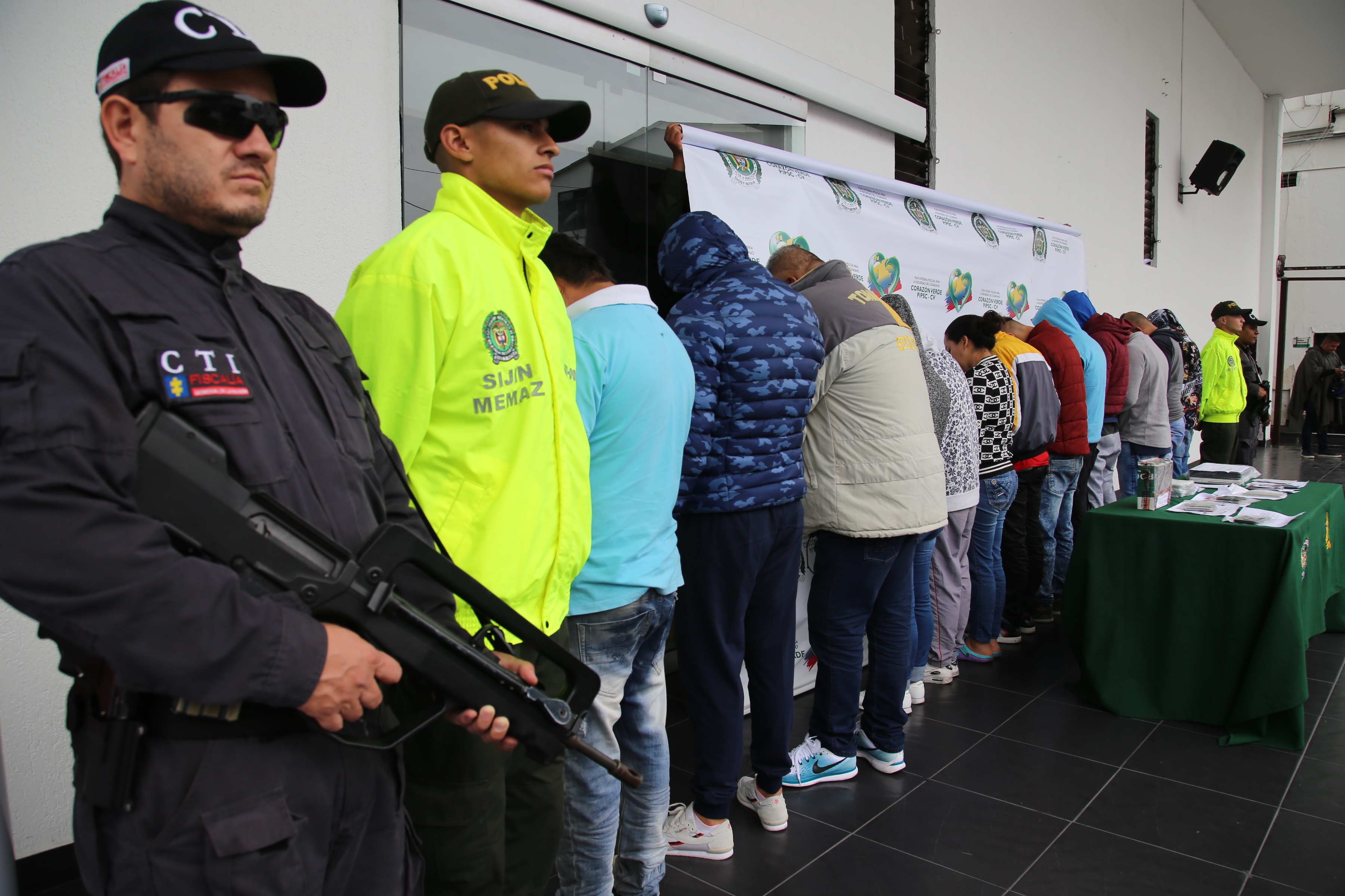 fiscalía y policía realizan operación Centauro operación en contra del trafico de estupefacientes