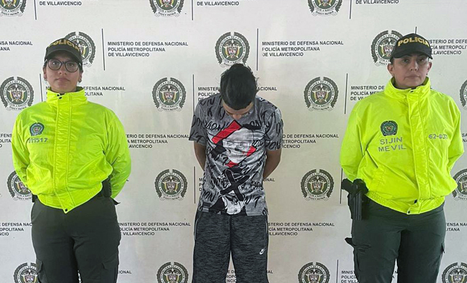 "Jhair", "Maik" y "Gomelo" fueron presentados ante la justicia por su participación en varios casos de hurto a personas y residencias, utilizando motocicletas para cometer estos hechos delictivos. 