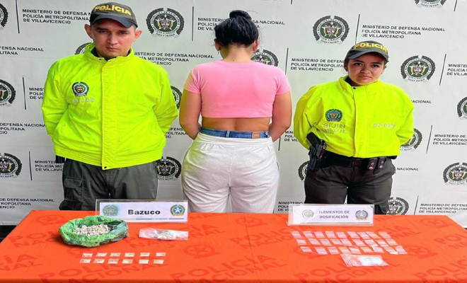 Durante el operativo fue capturada en flagrancia la compañera sentimental de este actor delincuencial, quien fue sorprendida con 300 gramos de bazuco y elementos para su dosificación.