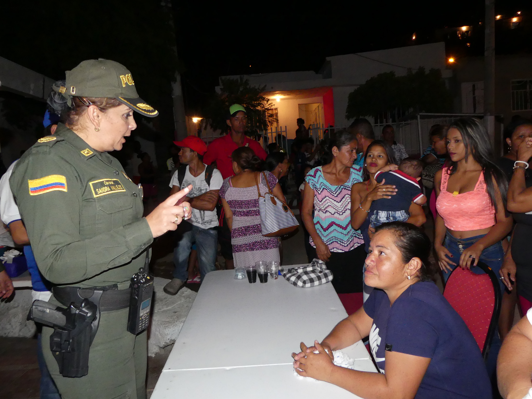 Policía Nacional lideró la “Audiencia Pública de Conciliación” Un gran ejemplo tolerancia entre dos familias que decidieron sentarse a dialogar