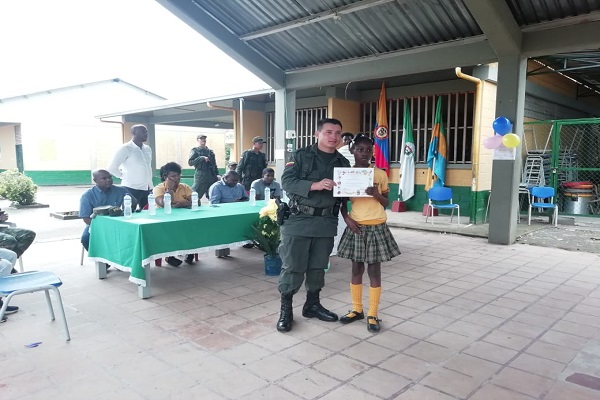 33 niños y adolescentes de Bojayá se graduaron como constructores de paz 33-niños-y-adolescentes-de-Bojayá-se-graduaron-como-constructores-de-paz