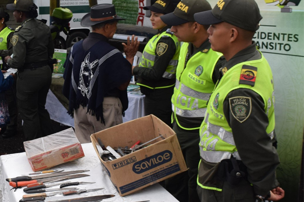 Este sector ya presenta una mejor iluminación y fueron colocadas tapas de alcantarillas. 