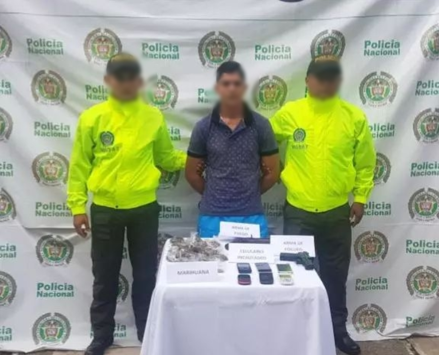 Avanza lucha frontal contra el microtráfico en el Huila Capturado-con-estupefacientes-celulares-arma-de-fogueo