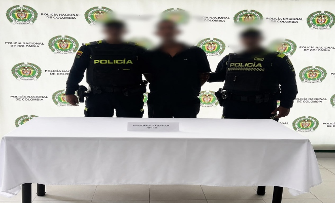 dos policias y un ciudadano capturado por el delito de violencia contra servidor público