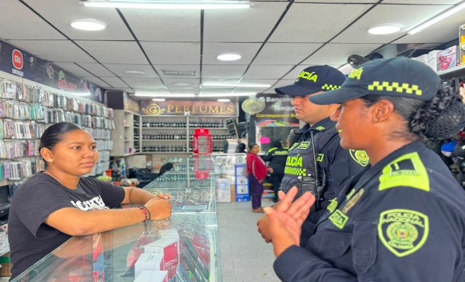 Los patrullajes se concentran en zonas comerciales, bancarias y corredores viales para prevenir delitos y fortalecer la confianza de comerciantes y ciudadanos.