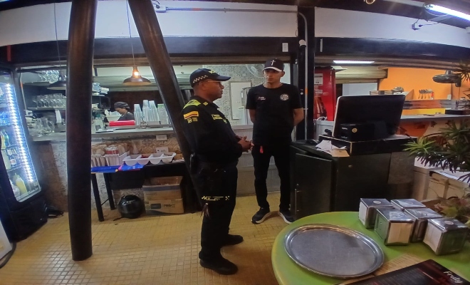 La Policía Nacional desplegó un operativo de alto impacto con patrullajes, capacitación y prevención del hurto en restaurantes y gastrobares de la ciudad.