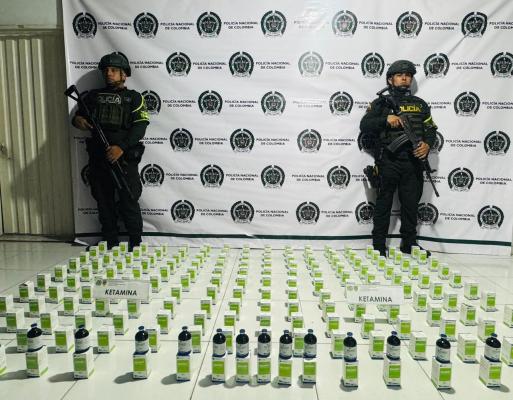 Uniformados de la Polic&iacute;a incaut&oacute;107 frascos de ketamina y otros insumos utilizados para el procesamiento de narc&oacute;ticos
