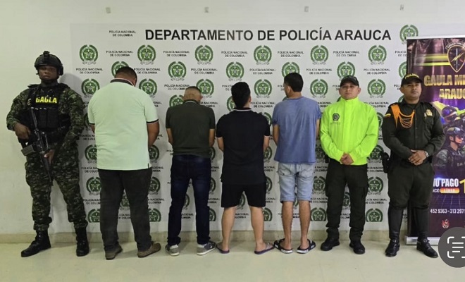 Golpe de abigeato en Arauca, capturan integrantes de los cachilaperos. Mediante labores investigativas, la Policía Nacional materializa cuatro ordenes de captura por los delitos de abigeato y concierto para delinquir en el municipio de Arauca.