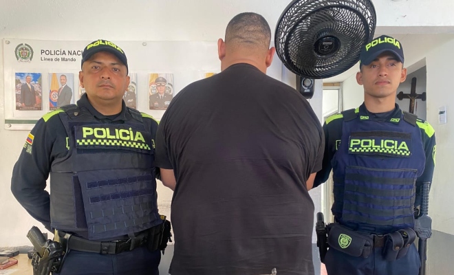 Capturado por el delito de porte ilegal de armas de fuego Capturado por el delito de porte ilegal de armas de fuego