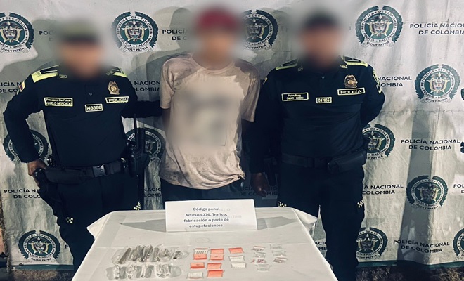 Dos Policías y un ciudadano capturado por el delito de tráfico, fabricación o porte de estupefacientes