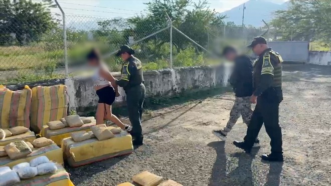 Conducción de los capturados por tráfico de estupefacientes Conducción de los capturados por tráfico de estupefacientes