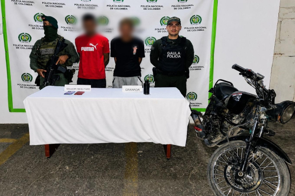Personas capturadas por extorsión e incautación de granada y celulares