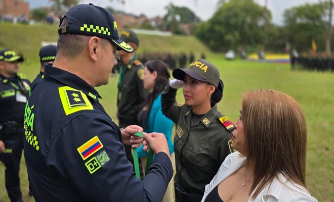 395 auxiliares de Policía se suman al compromiso de proteger la vida y la tranquilidad en Antioquia 395 auxiliares de Policía se suman al compromiso de proteger la vida y la tranquilidad en Antioquia