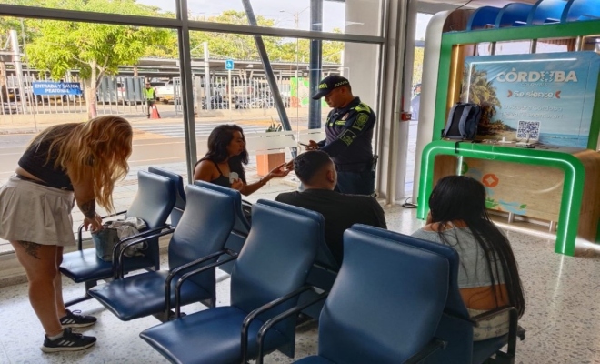 La Policía en Montería refuerza la seguridad en el Aeropuerto Los Garzones con jornadas de prevención