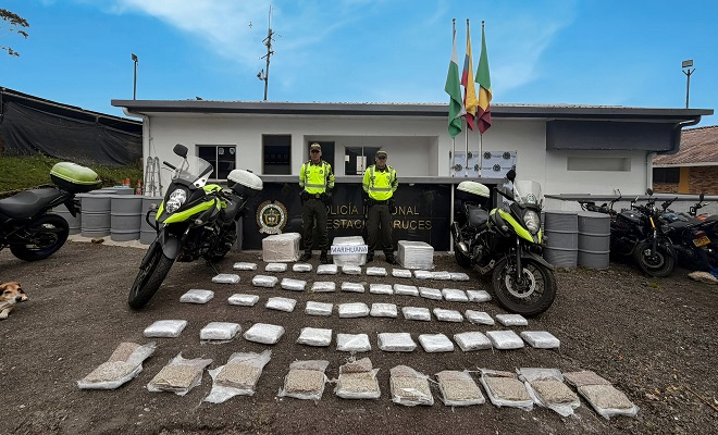 Incautada marihuana transportada en veh&iacute;culo de encomiendas en v&iacute;a Armenia&ndash;Pereira