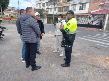 La Policía Nacional promueve jornadas educativas para evitar lesionados por pólvora  En Pasto, se refuerzan las campañas de prevención y sensibilización sobre la prohibición del uso de la pólvora