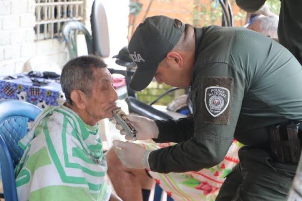 Un acto de cuidado y dignidad para nuestros adultos mayores