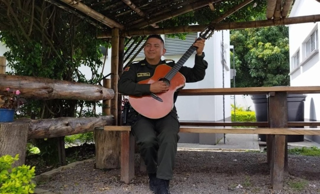 Miguel nació en Popayán, pero su destino parecía hecho de caminos largos 