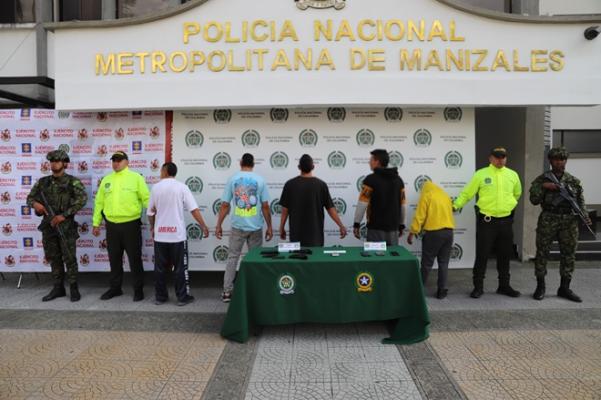 en Villamaría capturaron a cinco ciudadanos por trafico de estupefacientes En allanamientos capturaron  a cinco ciudadanos