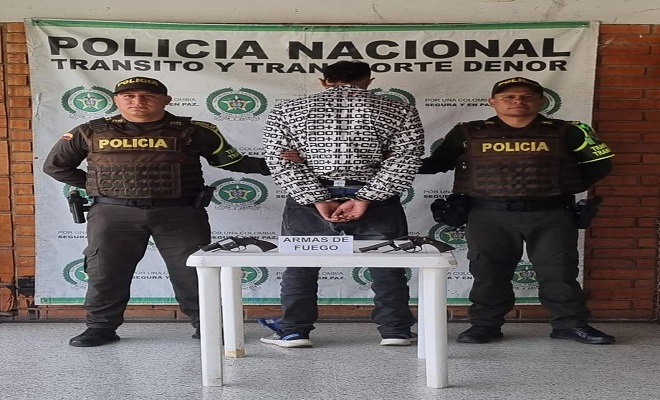 Fue capturado un ciudadano de 20 años, a quien se le hallaron en su poder cinco dosis de base de coca y una 1 dosis de tusi Fue capturado un ciudadano de 20 años, a quien se le hallaron en su poder cinco dosis de base de coca y una 1 dosis de tusi