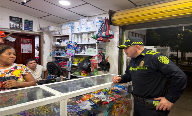 Policía Dialogando directo con la comunidad