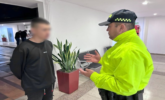 Policia Nacional continua la lucha contra el delito  Autoridades Capturan en flagrancia un hombre con estupefacientes en Neiva