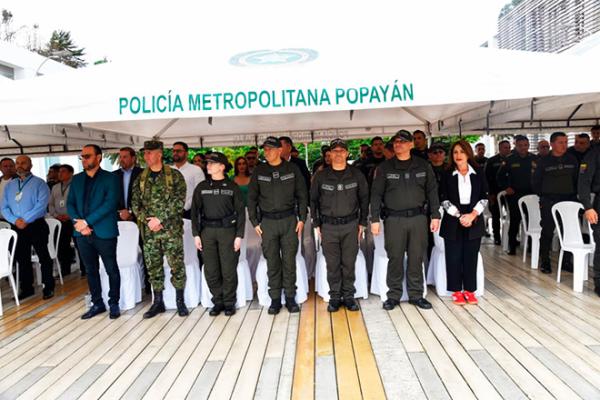 evento entrega moderno complejo en el Cauca