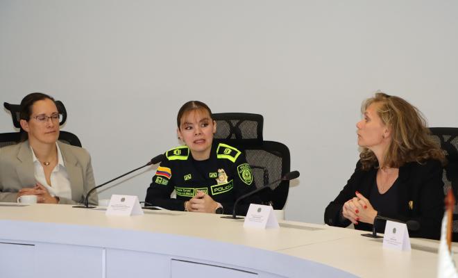 Policía Nacional de Colombia y Francia fortalecen cooperación en la lucha contra el narcotráfico