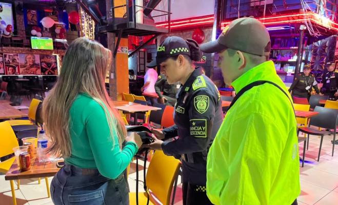 Polic&iacute;a Metropolitana de Ibagu&eacute; fortalece controles para proteger a ni&ntilde;os, ni&ntilde;as y adolescentes durante el Festival Folcl&oacute;rico Colombiano
