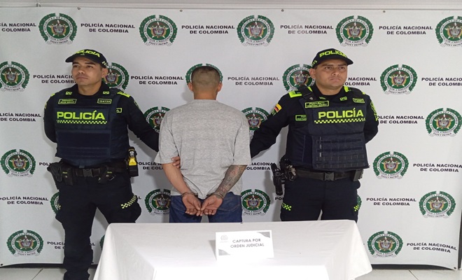 Polic&iacute;as custodian persona capturada 
