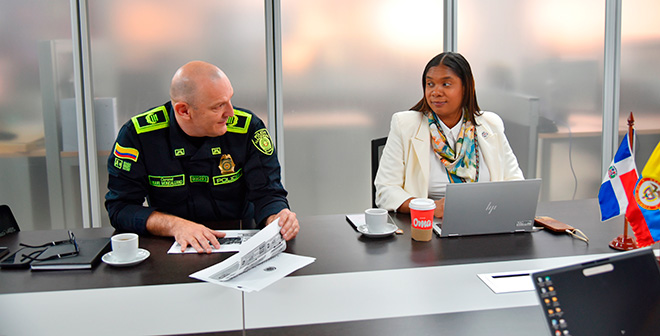 Subdirector Log&iacute;stico y Financiero y Delegaci&oacute;n de Rep&uacute;blica Dominicana 