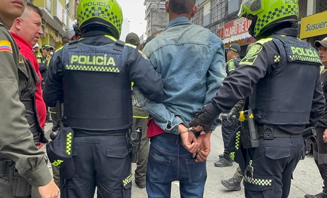 Balance del fin de semana en Manizales  Uniformados pertenecientes al modelo de Policía envían el balance del fin de semana