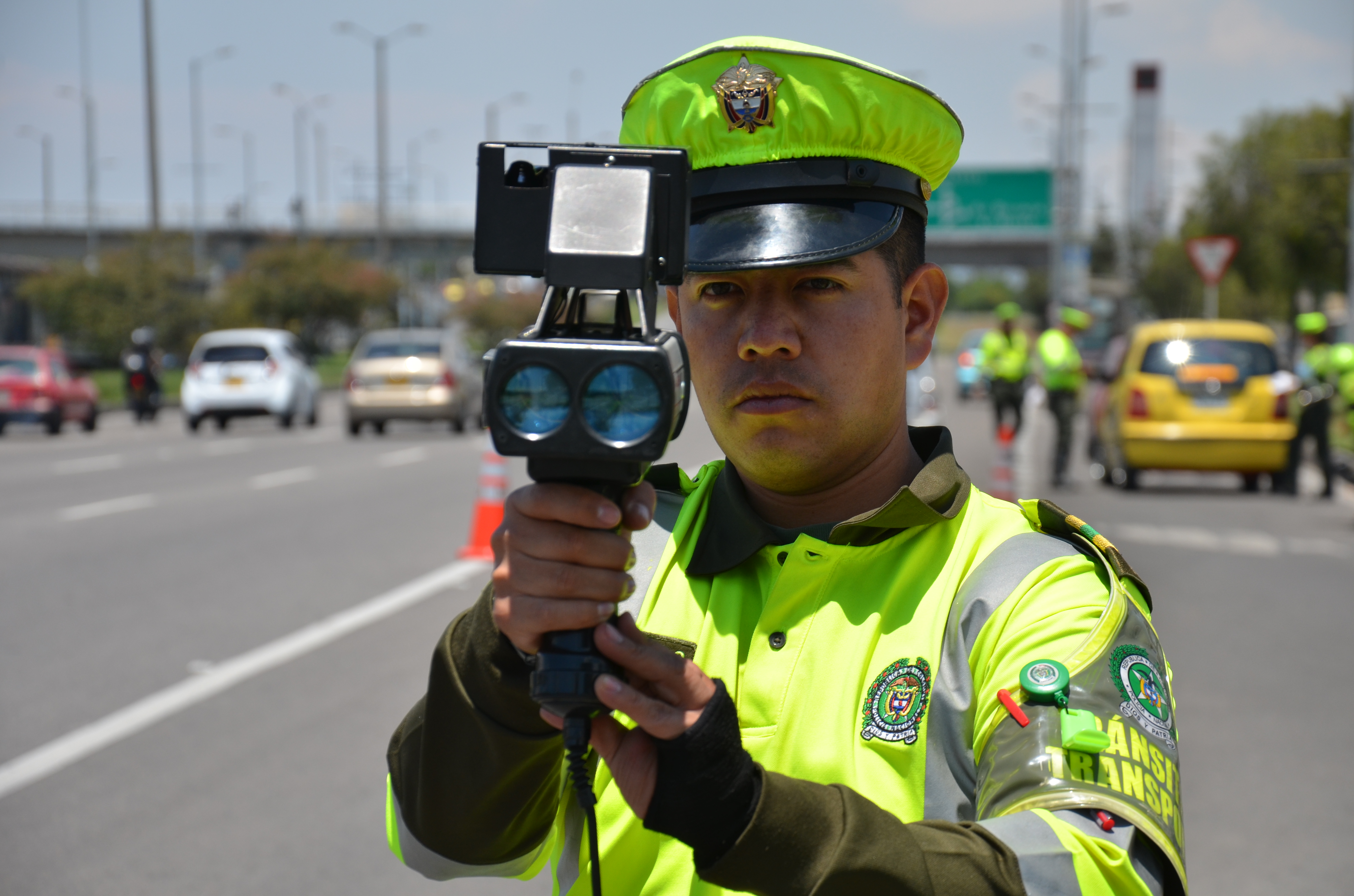 kit-de-carretera-policia nacional-redes sociales-prevencion-fin de año