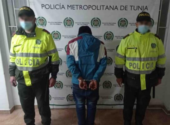 Policía captura a un ciudadano por el delito de acceso carnal abusivo con menor de 14 años  Capturado.